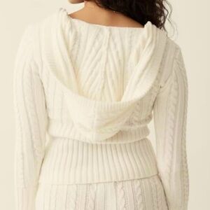 Women's 3/4 sleeve knitted cardigan with hood